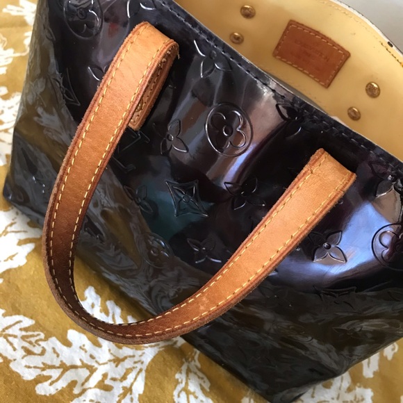 Auth. Louis Vuitton Reade - Picture 10 of 14